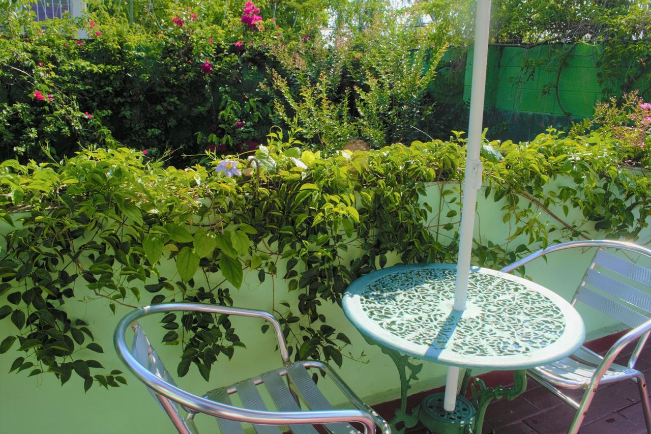 Hotel Oasis San Salvador Bagian luar foto