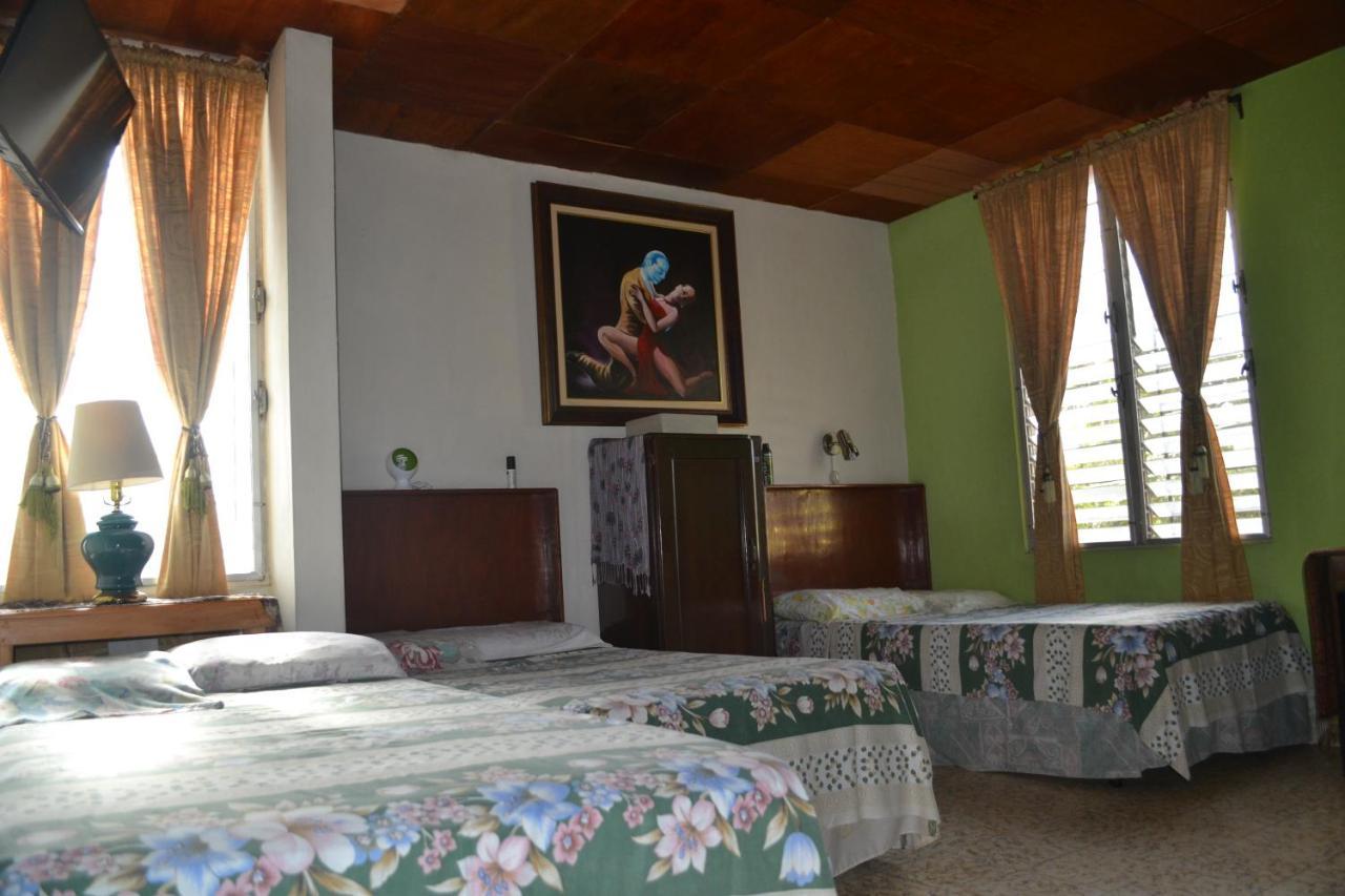Hotel Oasis San Salvador Bagian luar foto