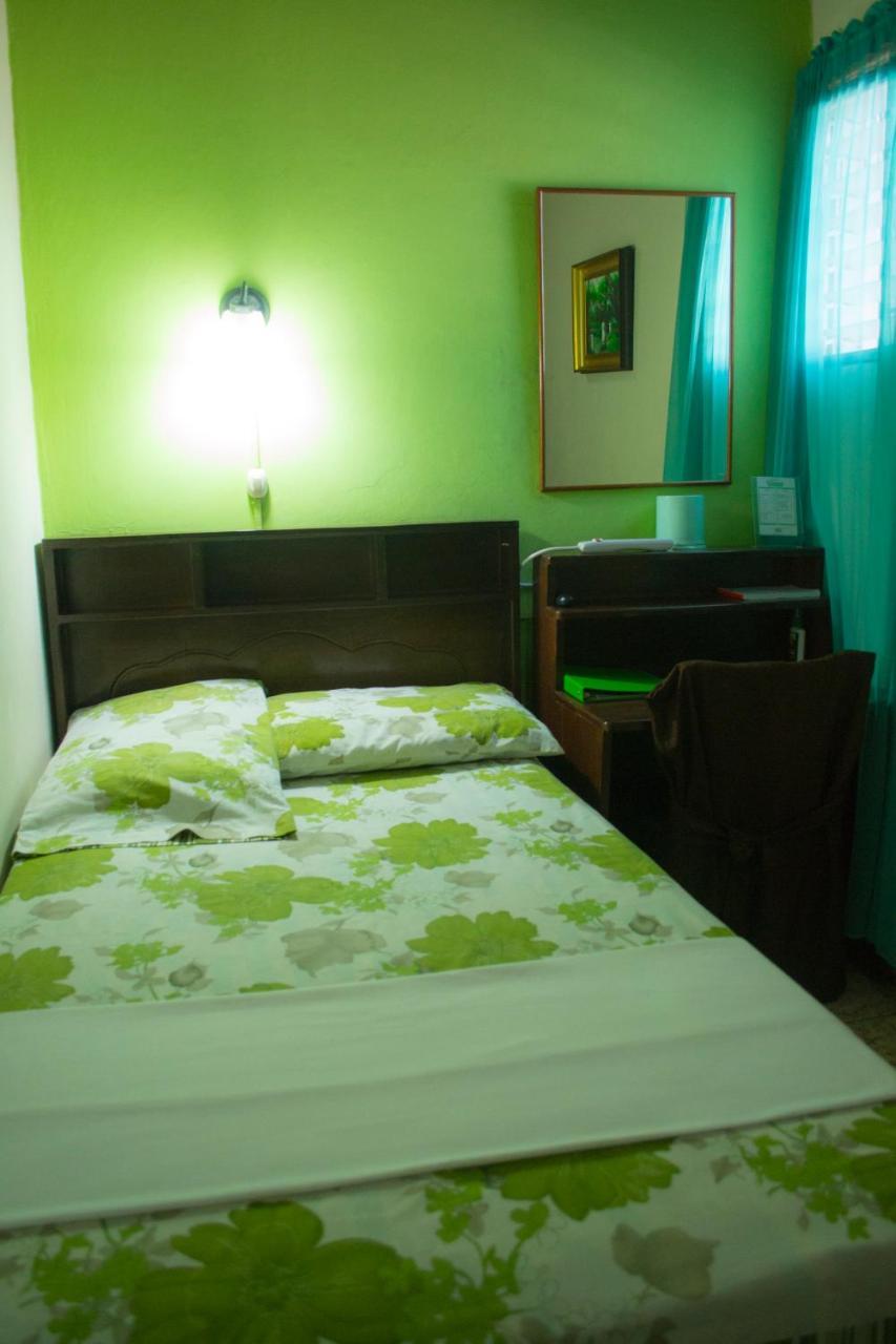 Hotel Oasis San Salvador Bagian luar foto