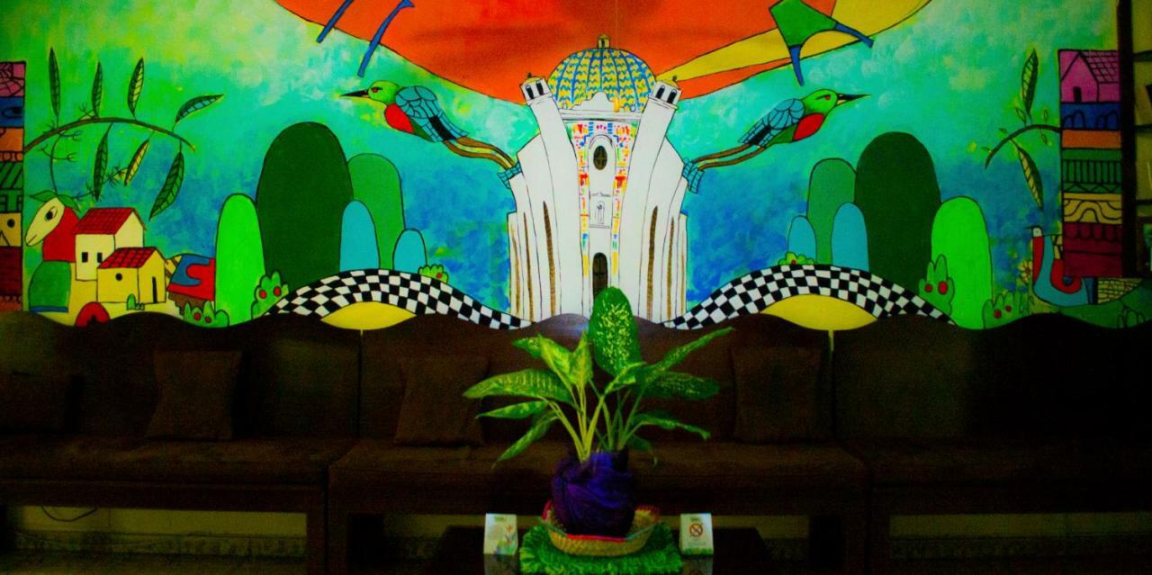 Hotel Oasis San Salvador Bagian luar foto